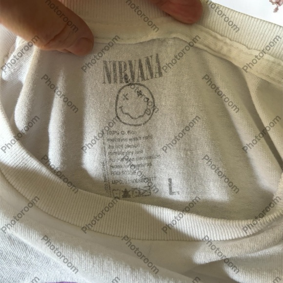 Men’s Nirvana Tshirt - Picture 3 of 3